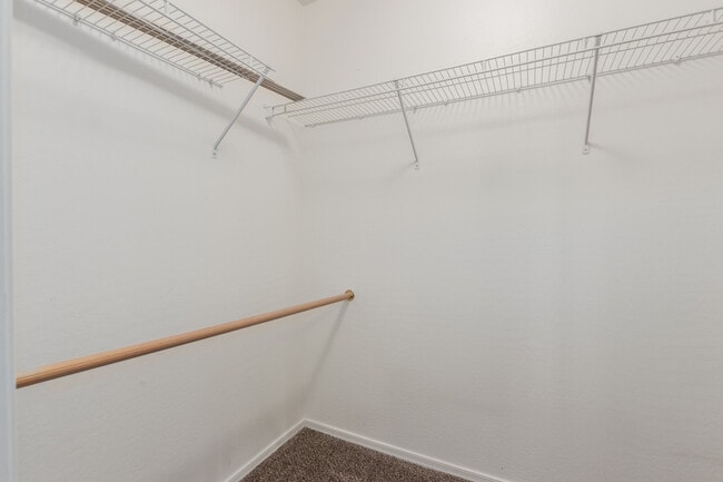 Building Photo - 2574 E Meadow Mist Ln