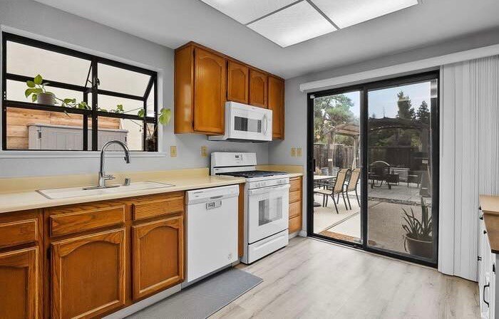 Building Photo - 2829 Morro Dr