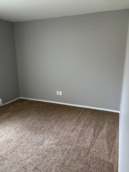 Building Photo - 33297 Kingslane Ct