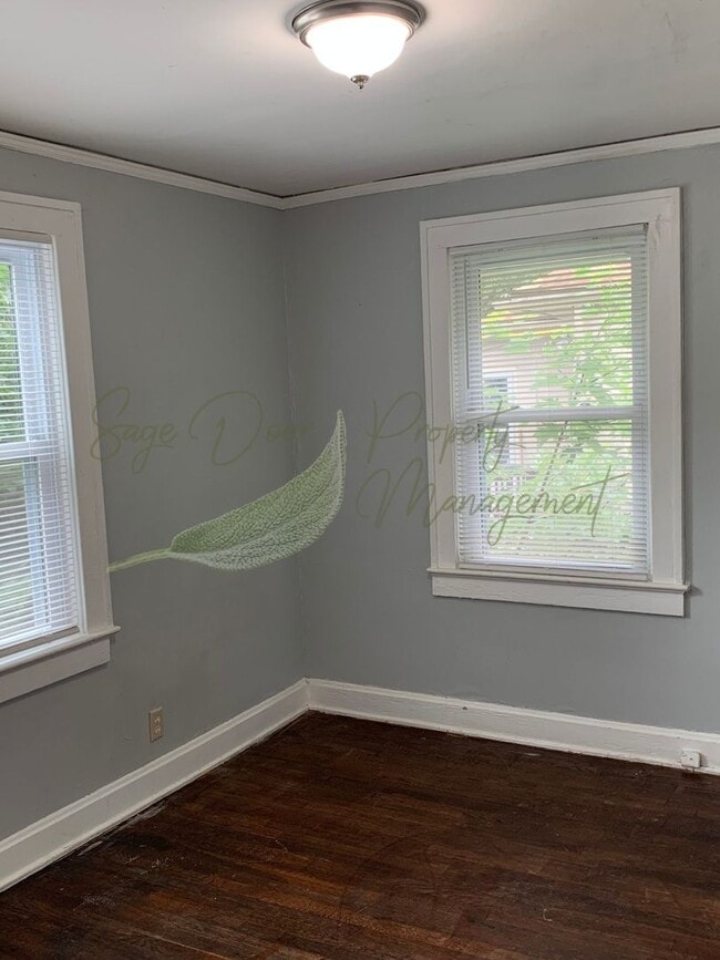 Building Photo - RENT SPECIAL!!!