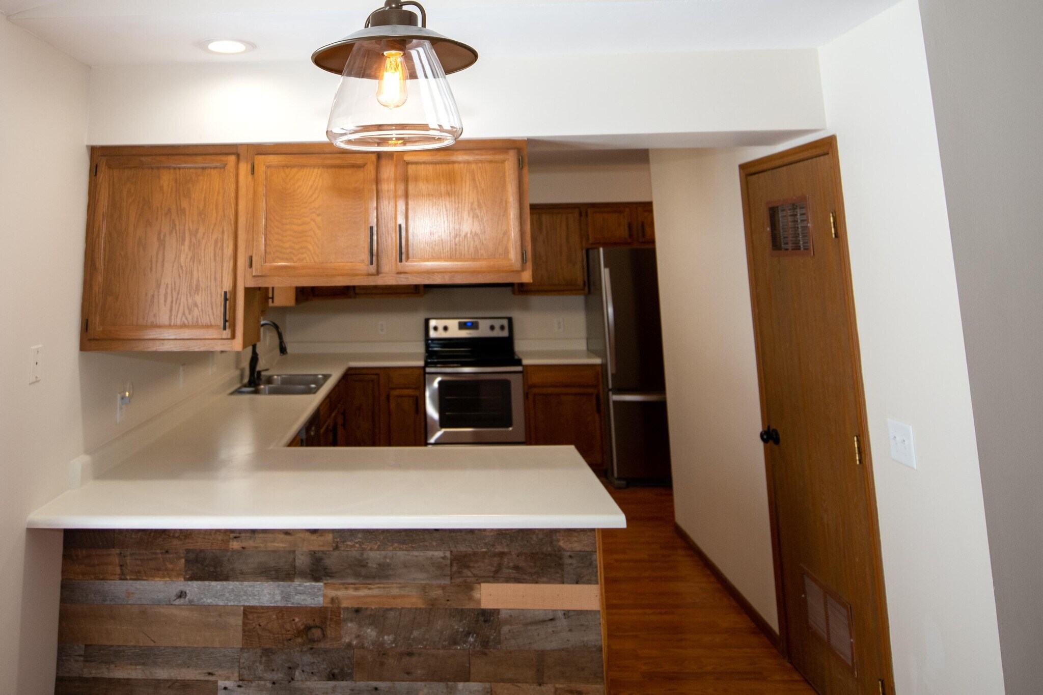 Building Photo - 116 Pierre Pl