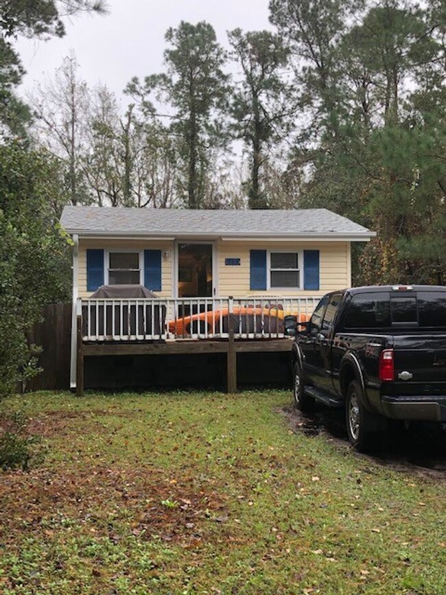 Primary Photo - Carolina Beach - Cottage style home