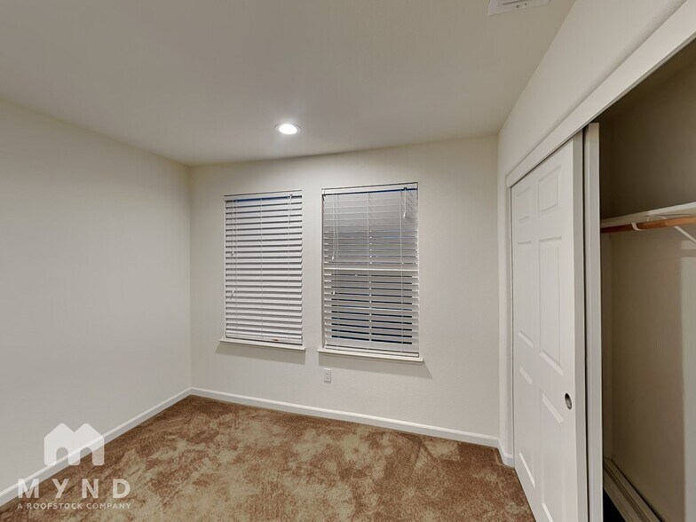 Building Photo - 107 Padua St