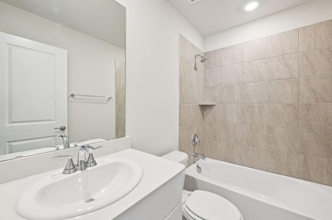 Building Photo - 514 River Rdg Dr