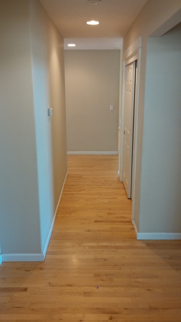 Building Photo - VIDEOTOUR: Gorgeous Home on Quiet Culdesac in Dallas. PETS WELCOME