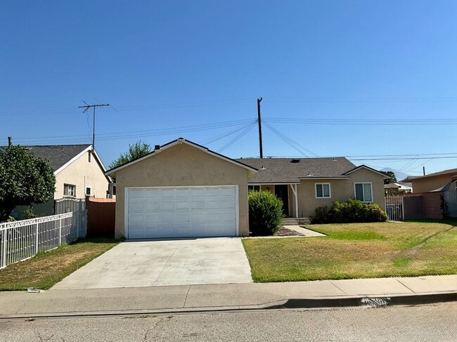 Primary Photo - 2199 Laurel Ave