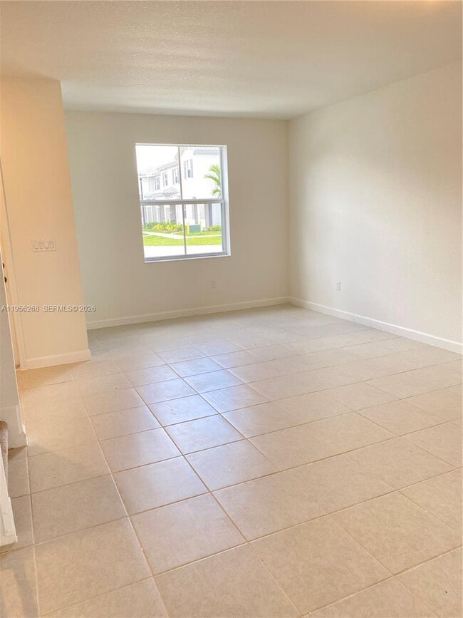 Building Photo - 26400 SE 19th St