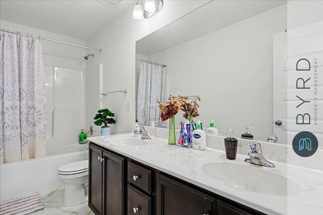 Building Photo - 18111 Jones Run Trl