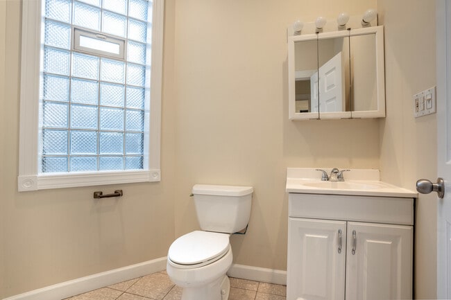 Building Photo - 3710 N Halsted St