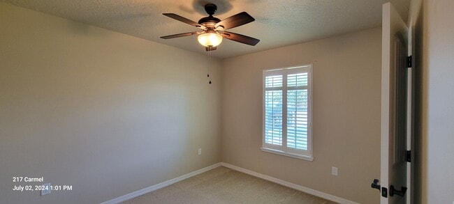 Building Photo - IMPRESSIVE LARGE HOME IN NORTHEAST CLOVIS