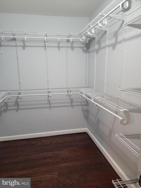 Building Photo - 3940 Bel Pre Rd