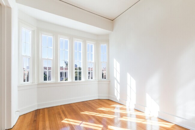 Building Photo - Mansfield Apartments