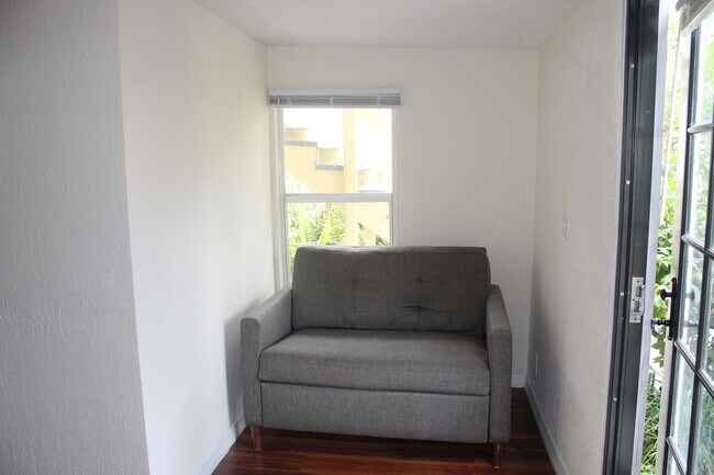 Building Photo - 1211 Florida Ave