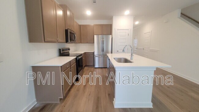 Building Photo - 7601 Discovery Pt Dr NW