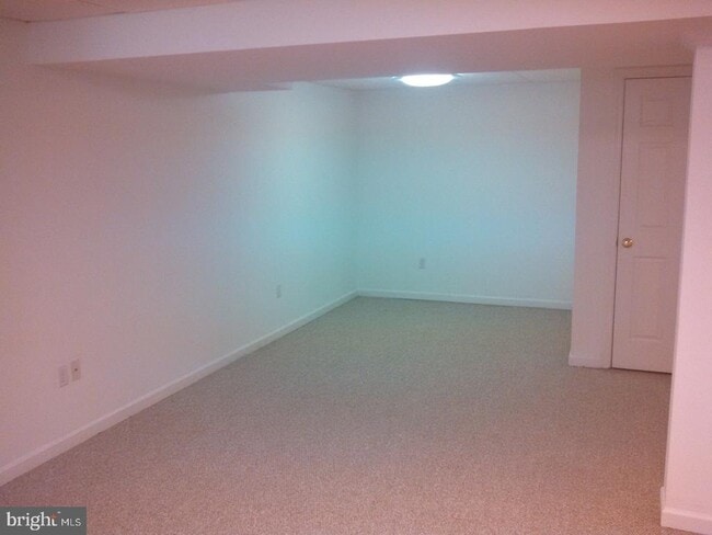 Building Photo - 173 Gleneagles Ct
