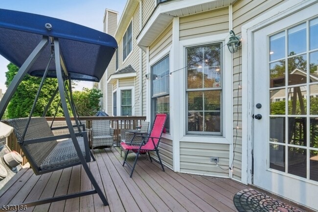 Building Photo - 22 Pebble Beach Dr