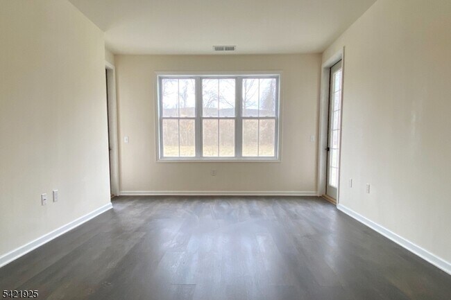 Building Photo - 169 Tarrington Rd