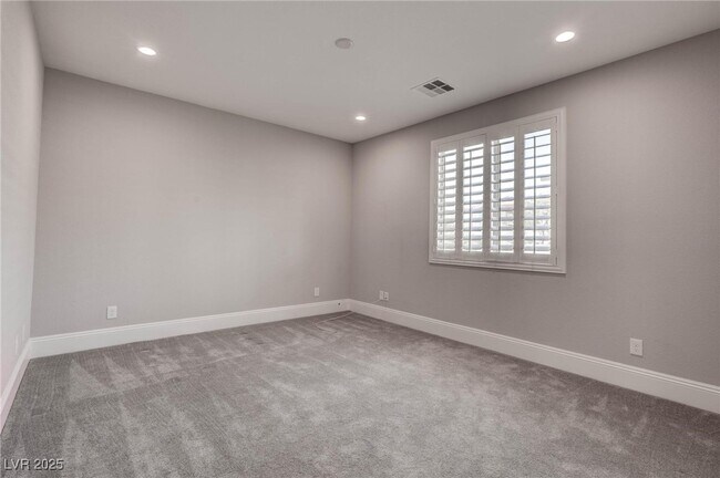 Building Photo - 11952 Girasole Ave