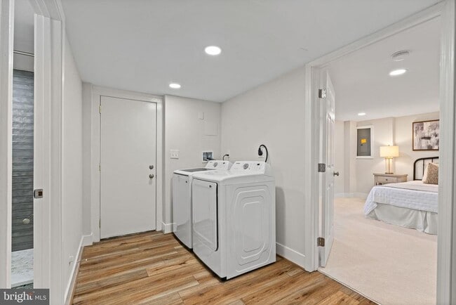 Building Photo - 2711 Groveton St