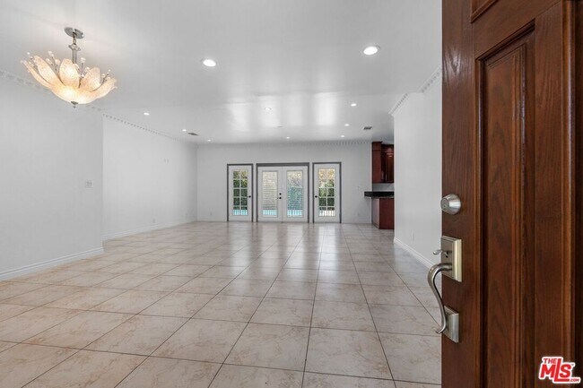 Building Photo - 17434 Emelita St
