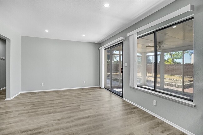 Building Photo - 1721 Viridan Ave