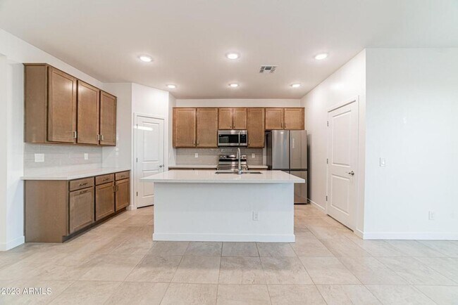 Building Photo - 3bed, 2bath Home