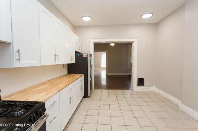 Building Photo - 1412 S 2nd St