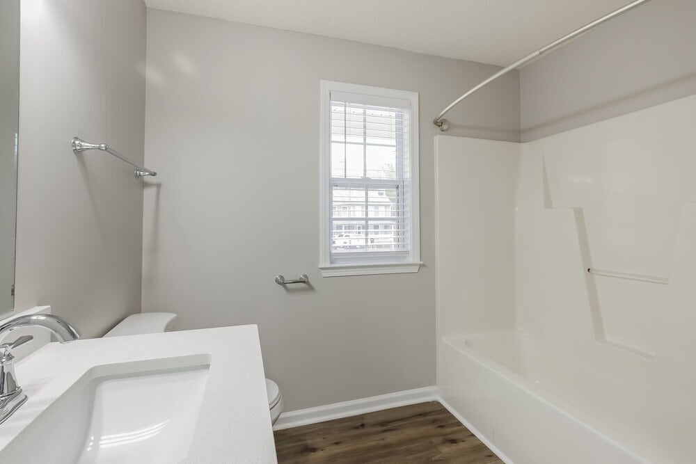 Building Photo - 240 Wood Green Dr