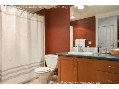 Building Photo - Downtown Bellevue Studio Condo BelleArts