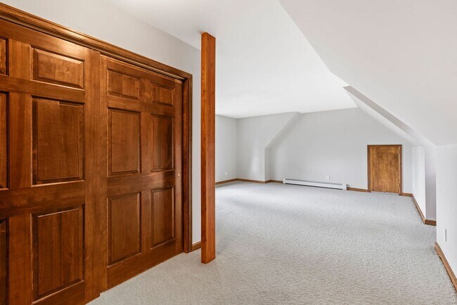 Building Photo - Beautiful 5-Bedroom + Office, 4-Bath Home in Northwest Fort Collins!