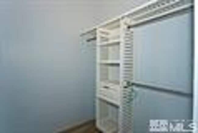 Building Photo - Beautiful, spacious single-family home