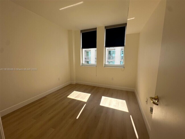 Building Photo - 4100 Salzedo St