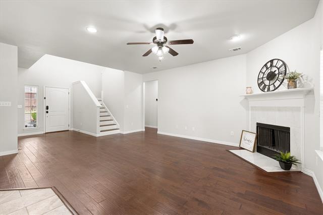 Building Photo - 821 Westwood Ct