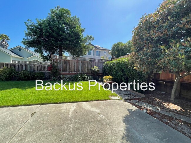 Building Photo - Wonderful four-bedroom Home