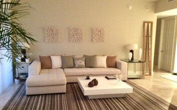 Building Photo - 55 Merrick Wy