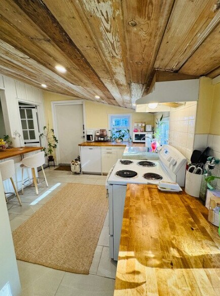 Building Photo - 1 Wheatley Rd