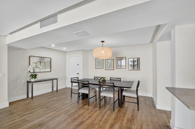 Building Photo - 3610 S Ocean Blvd