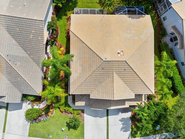 Building Photo - 10569 Pelican Dr