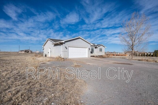 Building Photo - 265 N Paramount Ln