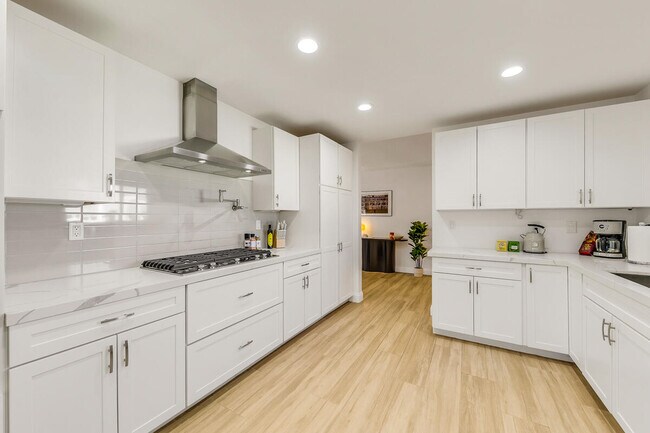 Building Photo - 45455 Crow Cir