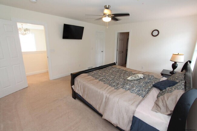 Building Photo - 106 Balsam Way