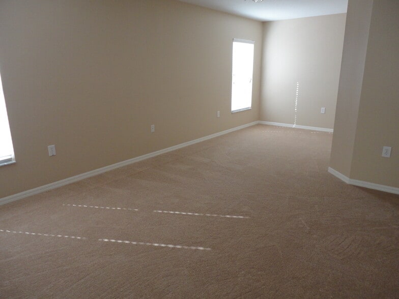 Building Photo - 30450 Wrencrest Dr