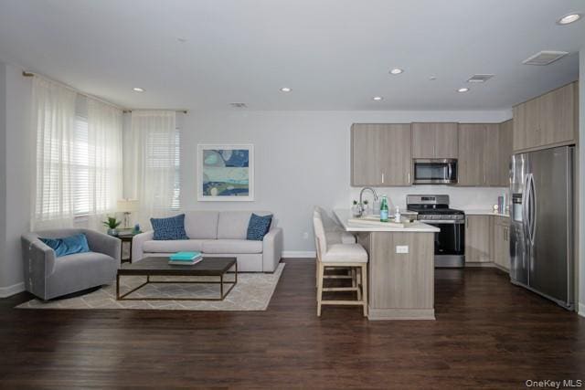 Building Photo - 193 Sutton Ct