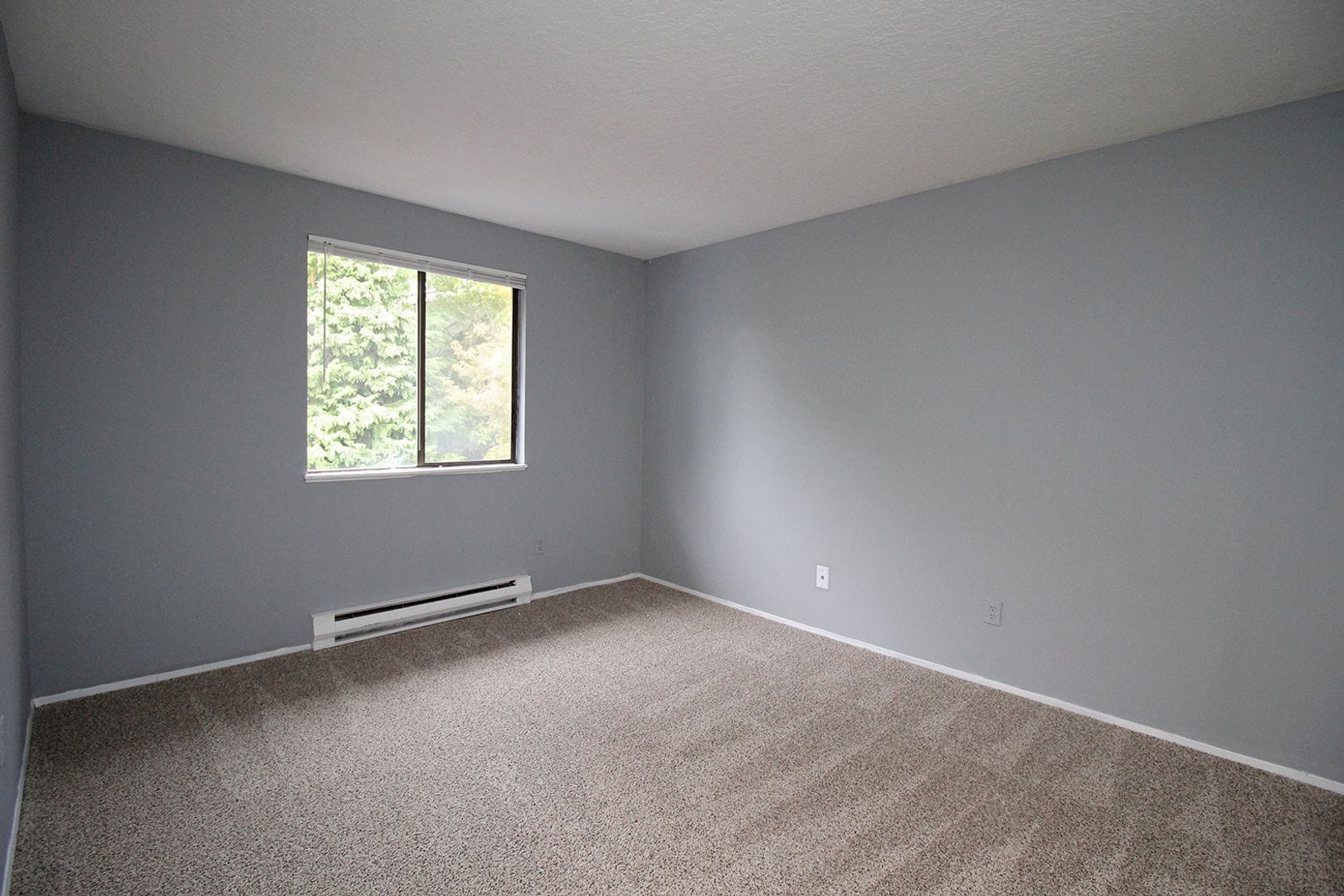 Building Photo - 1118 SE Rhone St
