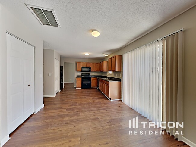 Building Photo - 925 Schofield Ln