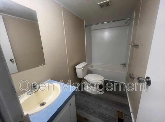 Building Photo - 3300 Voight Blvd