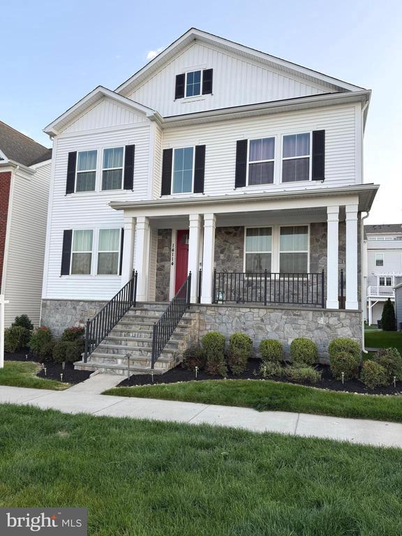 Primary Photo - 14114 Dunlin St