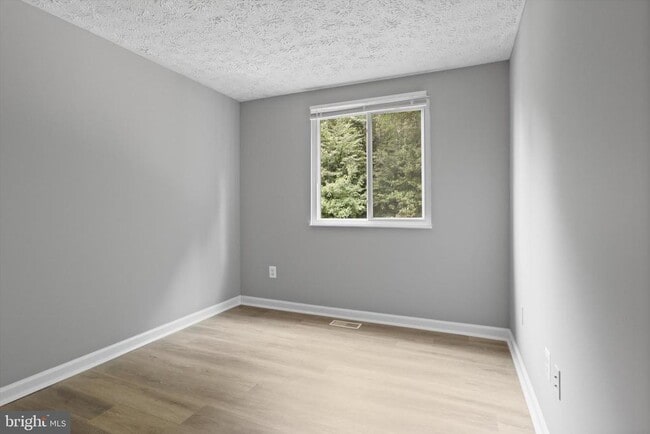 Building Photo - 8353 Fern Leaf Ct