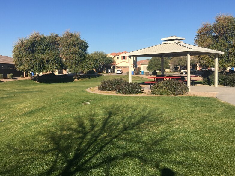 2 Community Parks - 9128 W Berkeley Rd