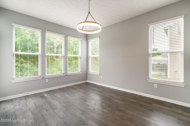 Building Photo - 10536 Vista View Dr